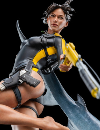 weta lara croft quest for avalon statue